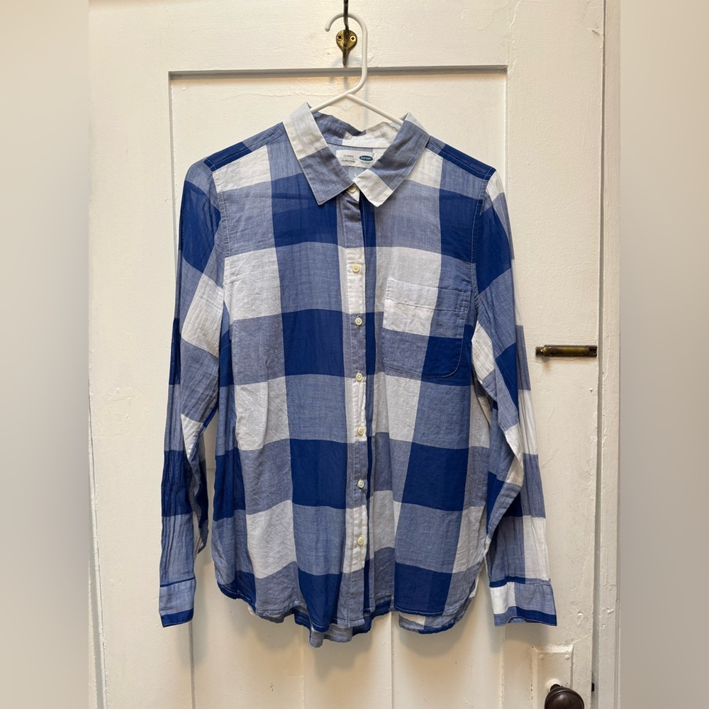 Old Navy classic blue and white plaid button-down | Size L